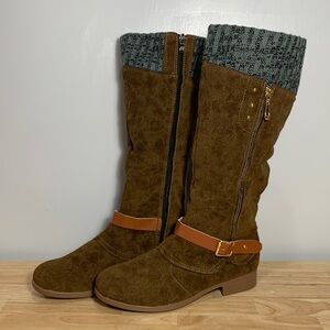 Women’s Brown Knee High Boots 1/2 inch heel 9.5